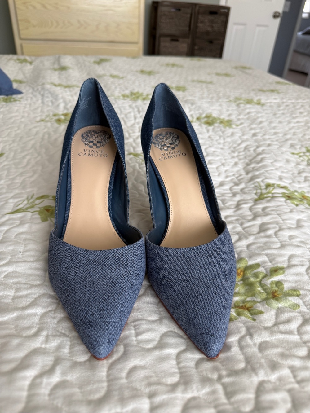 Vince Camuto Blue Pointed Toe Fabric Pumps